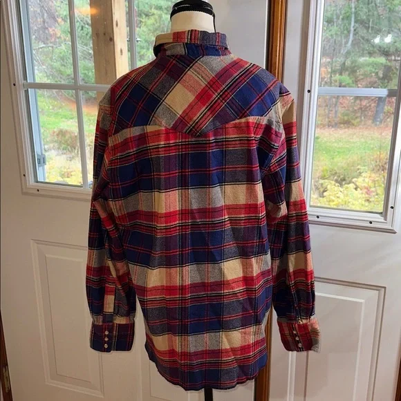 Wrangler Men's Flannel Plaid Shirt - Red, Blue, and Tan - Picture 2 of 8